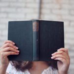本好きにプレゼントしたい「読書が捗るグッズ」10選!高級&お洒落