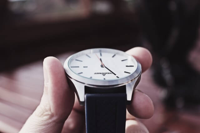 新社会人が持つべきメンズ腕時計ブランド2022【プレゼントにも 