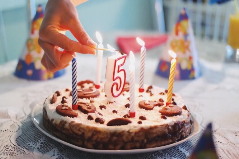 誕生日ケーキ（通販）おすすめ！【かわいい＆おいしい限定】_アイキャッチ
