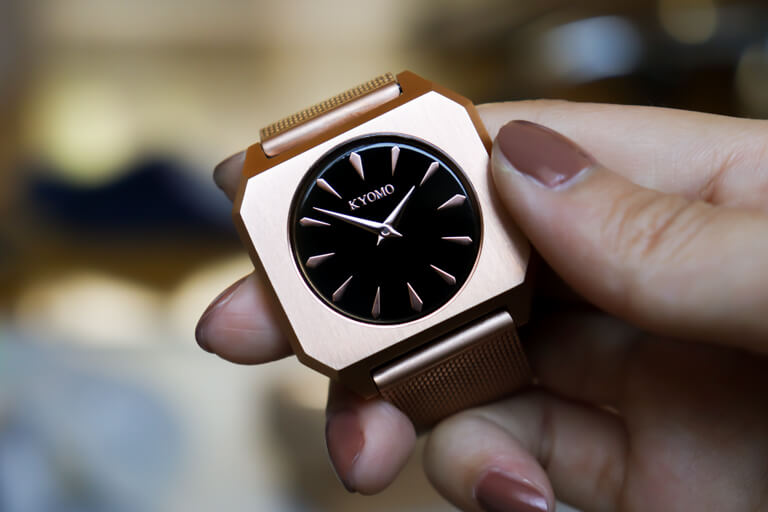 おしゃれな腕時計（レディース）2022。女性へのプレゼントにも最適！ | 今すぐプレゼント