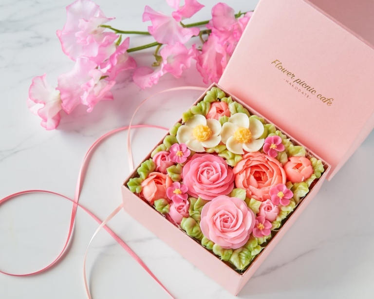 Flower picnic cafe_【Peach Pink】食べられるお花のボックスフラワーケーキ