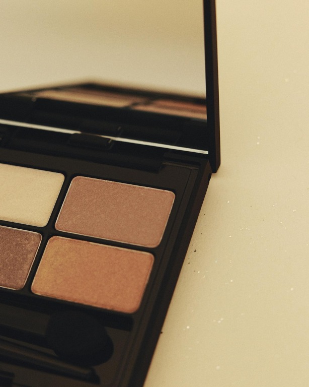 uneven_eye palette：GRANT PIEL